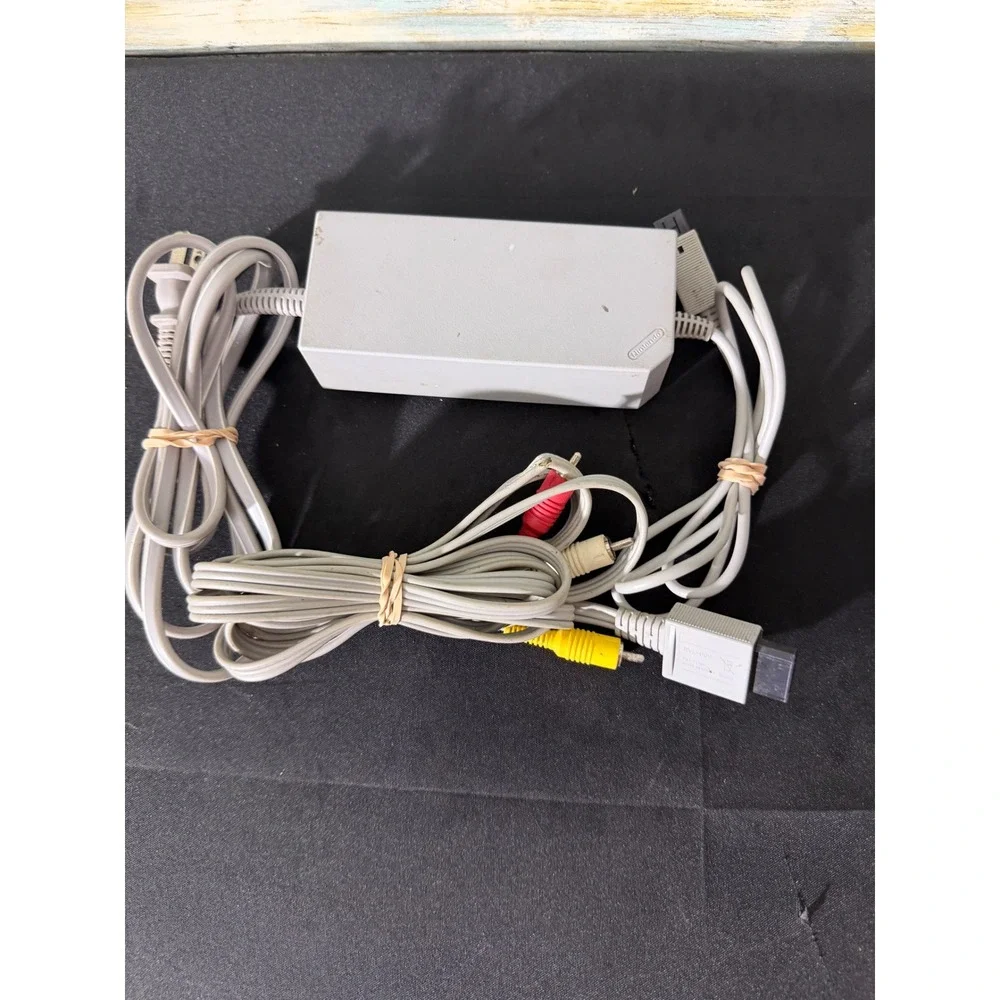Nintendo Wii AC Adapter RVL-002‎ & AV Cable Gray EUC OEM Power Cord Bundle